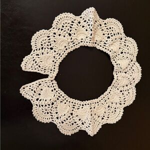 Vintage Crochet Lace Collar
